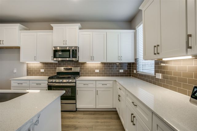 5450 Ridgeway Drive, Haltom City, TX 76137