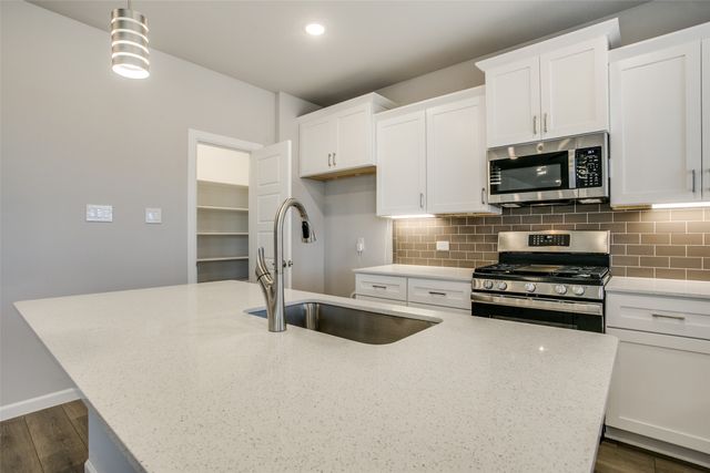 5450 Ridgeway Drive, Haltom City, TX 76137