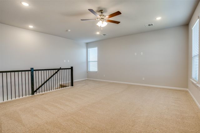 5450 Ridgeway Drive, Haltom City, TX 76137