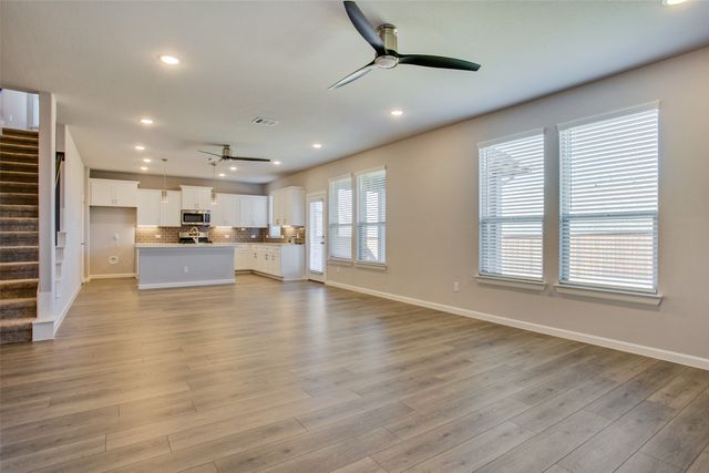 5450 Ridgeway Drive, Haltom City, TX 76137