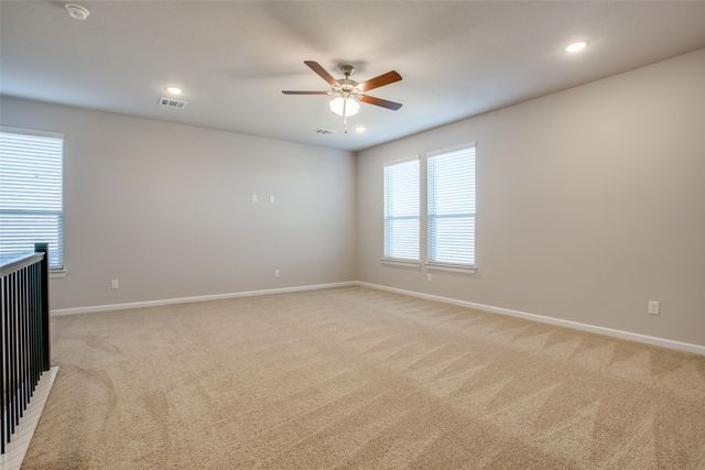 5450 Ridgeway Drive, Haltom City, TX 76137