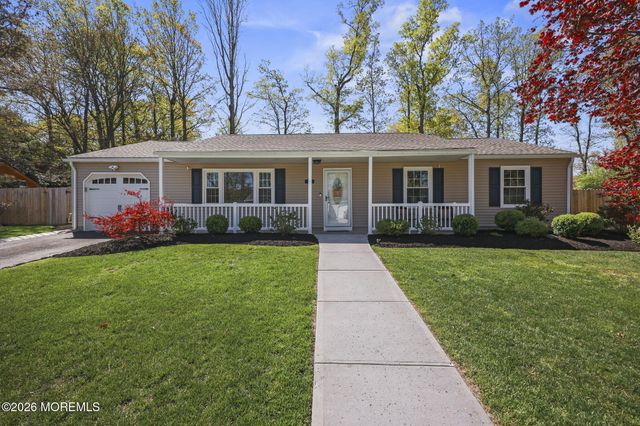 22 Shadyside Avenue, Hazlet, NJ 07730