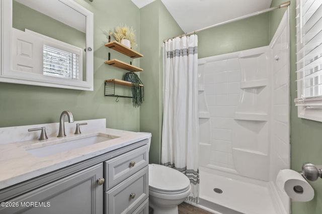 22 Shadyside Avenue, Hazlet, NJ 07730