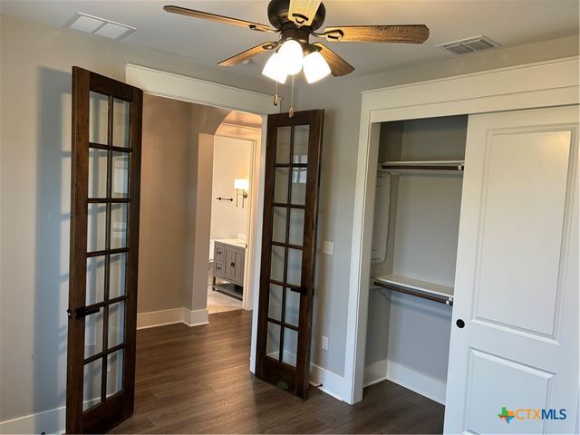 110 Hiram Cook, Blanco, TX 78606