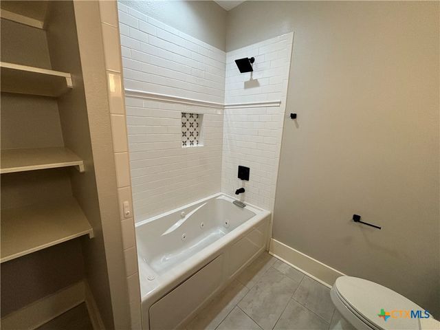 110 Hiram Cook, Blanco, TX 78606
