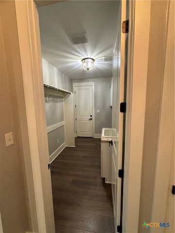 110 Hiram Cook, Blanco, TX 78606