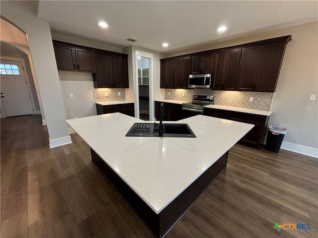 110 Hiram Cook, Blanco, TX 78606