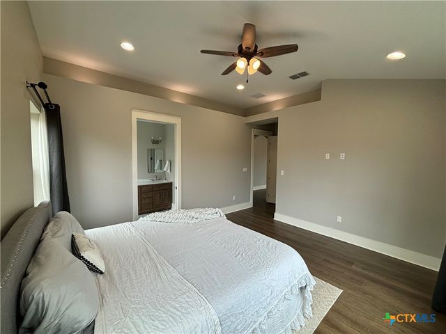 110 Hiram Cook, Blanco, TX 78606
