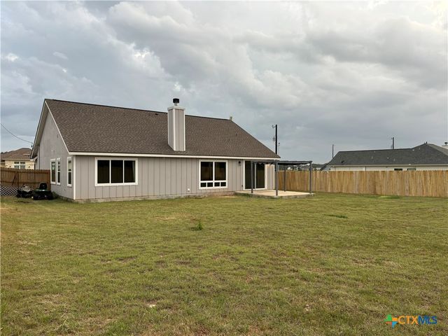 110 Hiram Cook, Blanco, TX 78606