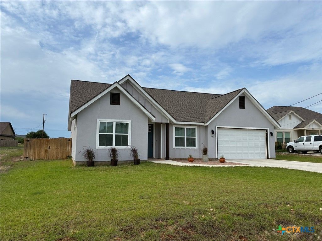 110 Hiram Cook, Blanco, TX 78606