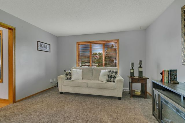 1542 Mulberry Road, Saint Cloud, MN 56303