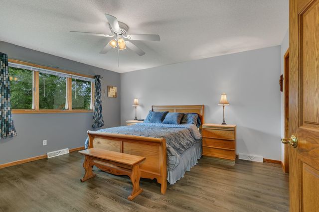 1542 Mulberry Road, Saint Cloud, MN 56303