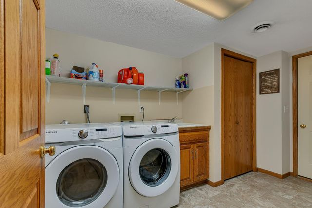 1542 Mulberry Road, Saint Cloud, MN 56303