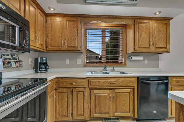 1542 Mulberry Road, Saint Cloud, MN 56303