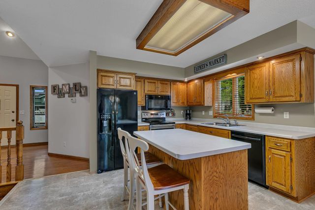 1542 Mulberry Road, Saint Cloud, MN 56303
