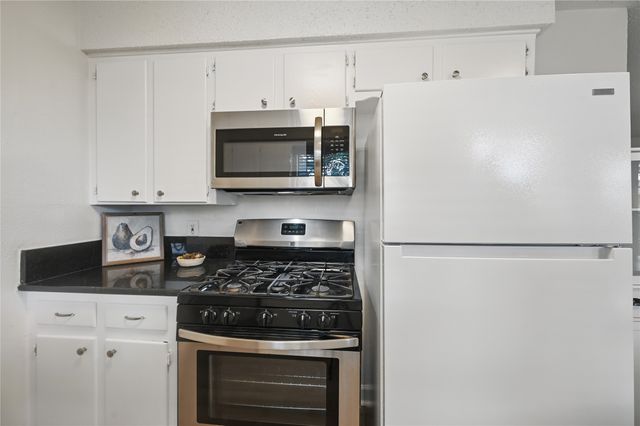 528 Chambers Street, Denton, TX 76205