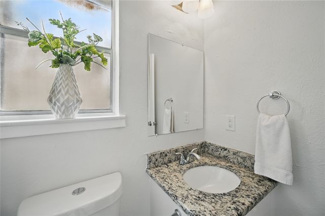 528 Chambers Street, Denton, TX 76205