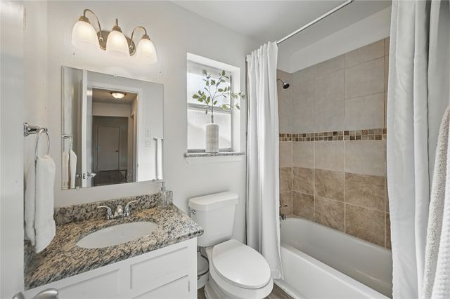 528 Chambers Street, Denton, TX 76205