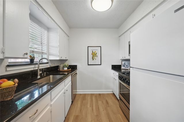 528 Chambers Street, Denton, TX 76205