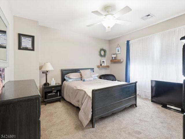 24 Powhatatan Way, Mount Olive Twp., NJ 07840