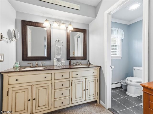 24 Powhatatan Way, Mount Olive Twp., NJ 07840