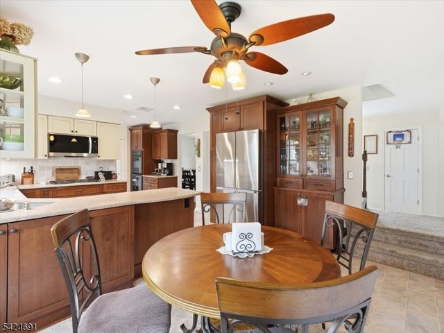 24 Powhatatan Way, Mount Olive Twp., NJ 07840