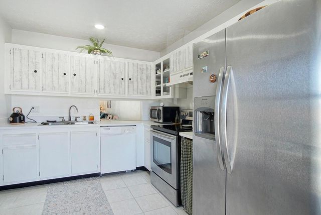 1203 S Lakes End Drive E-2, Fort Pierce, FL 34982