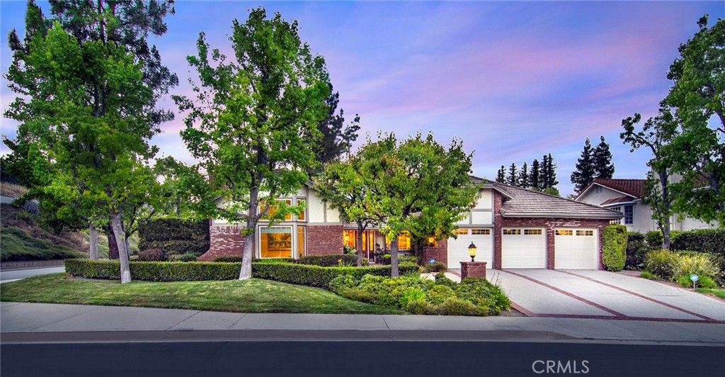 Image 1 of property listing at 29551 Weeping Willow, Agoura Hills, CA 91301