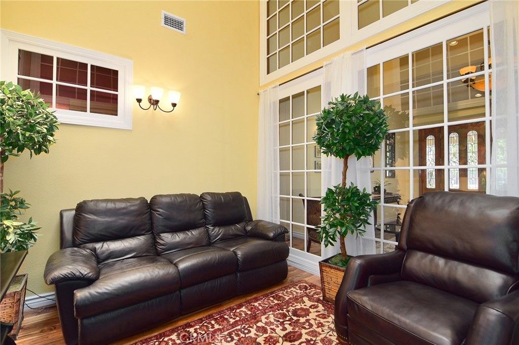 Image 12 of property listing at 29551 Weeping Willow, Agoura Hills, CA 91301
