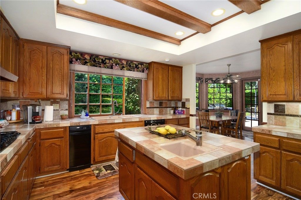 Image 15 of property listing at 29551 Weeping Willow, Agoura Hills, CA 91301