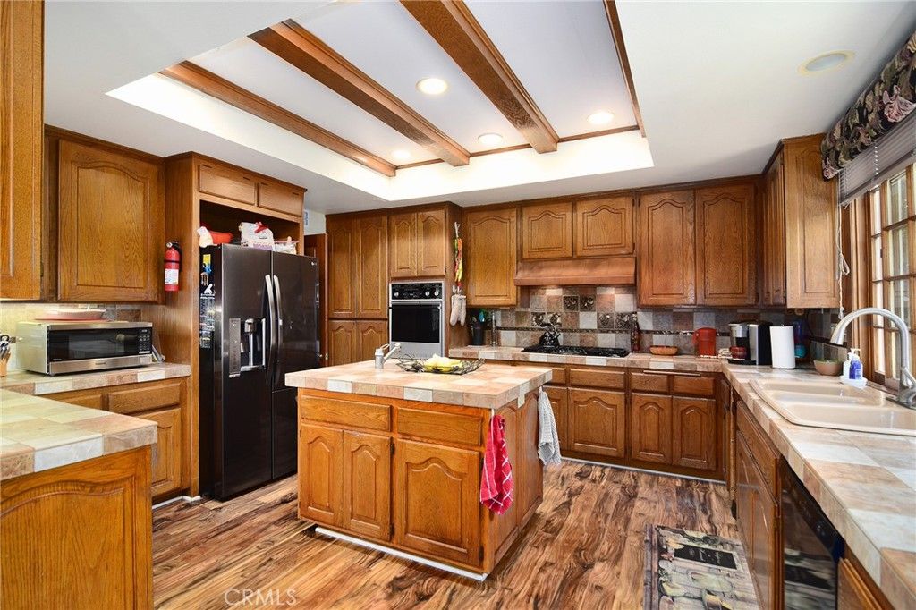 Image 16 of property listing at 29551 Weeping Willow, Agoura Hills, CA 91301