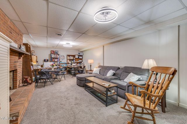 255 Woodcrest Drive, Greeneville, TN 37745