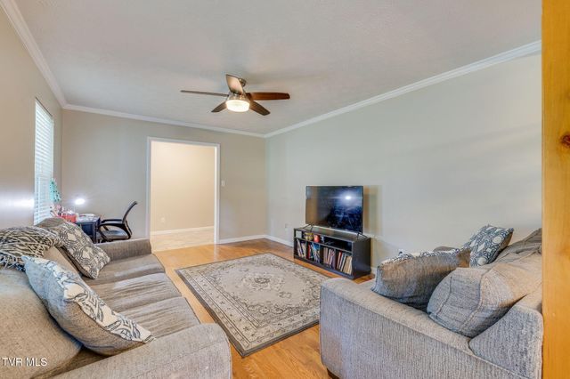255 Woodcrest Drive, Greeneville, TN 37745