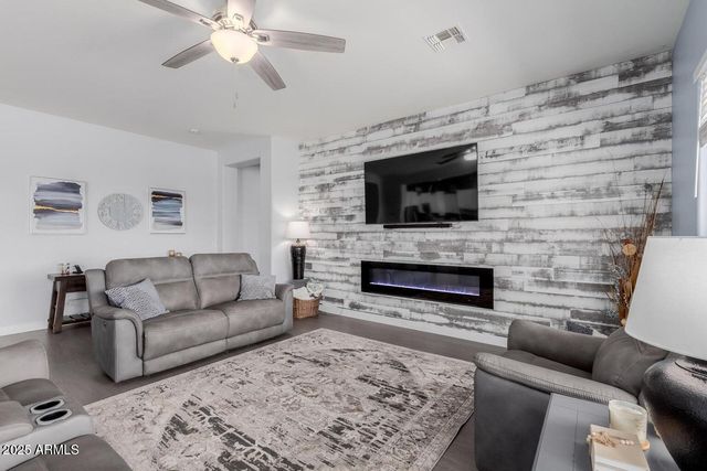 6309 W VICTORY Way, Florence, AZ 85132