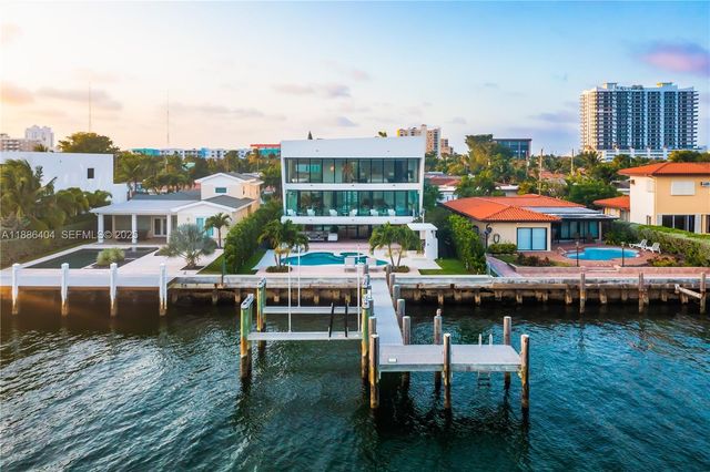 1580 S Treasure Drive, North Bay Village, FL 33141