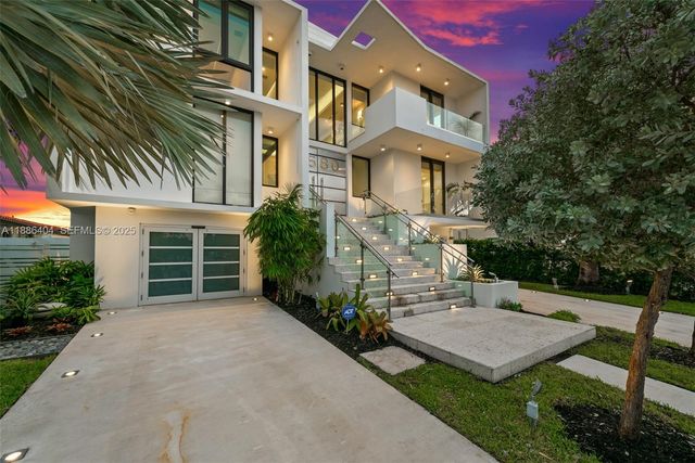 1580 S Treasure Drive, North Bay Village, FL 33141