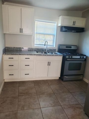 3315 Reeves Street 3, Houston, TX 77004