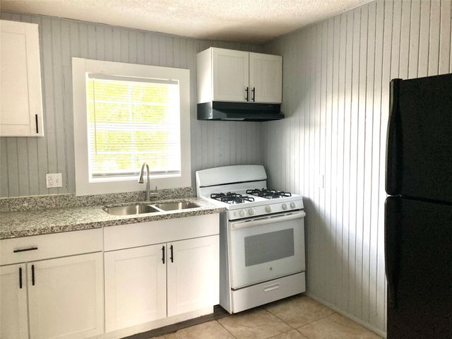 3315 Reeves Street 3, Houston, TX 77004