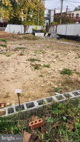 927 INGRAHAM ST NW, Washington, DC 20011