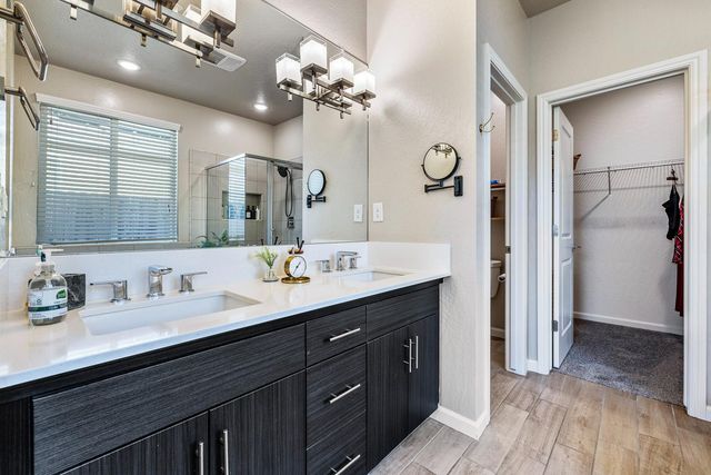 565 Traverse Drive S, Madera, CA 93636