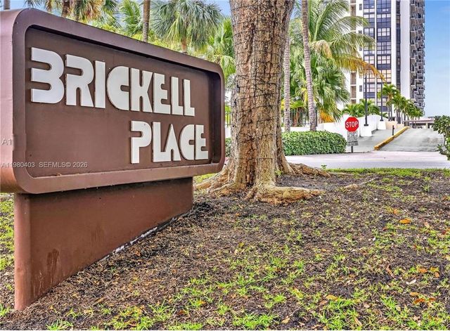 1901 Brickell Ave B1407, Miami, FL 33129