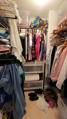 1901 Brickell Ave B1407, Miami, FL 33129