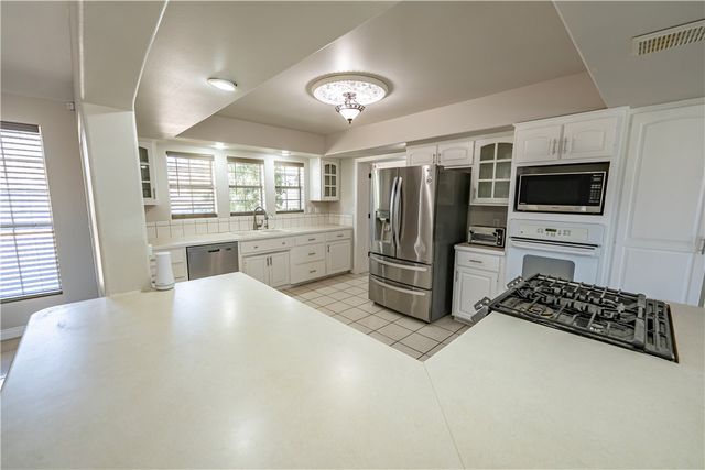 3165 Simms Avenue, Kingman, AZ 86401