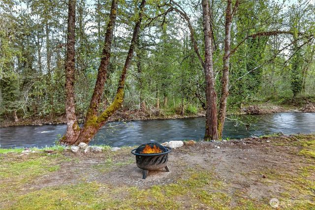 23933 SE 238th Street, Maple Valley, WA 98038