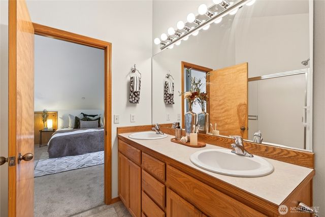 23933 SE 238th Street, Maple Valley, WA 98038