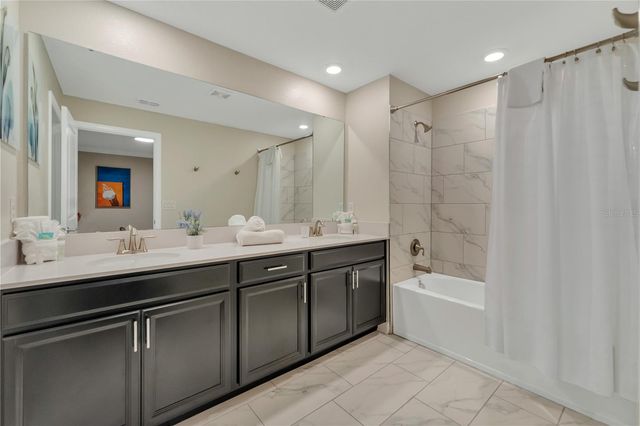 1200 CHALLENGE DRIVE, Davenport, FL 33896