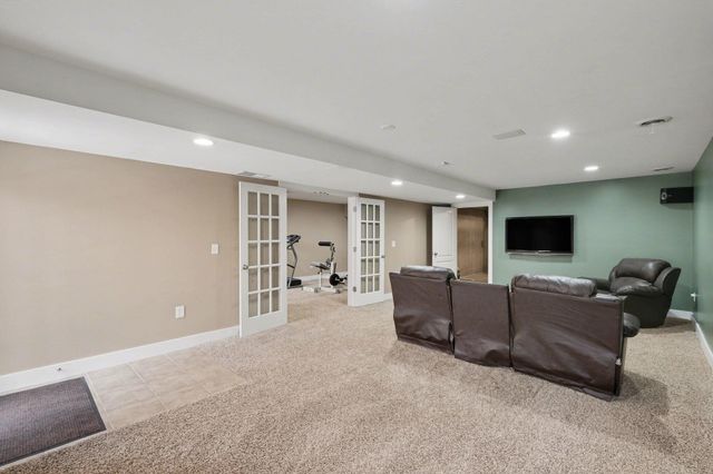 7494 Shelburne Court Ne, Ada Twp, MI 49301