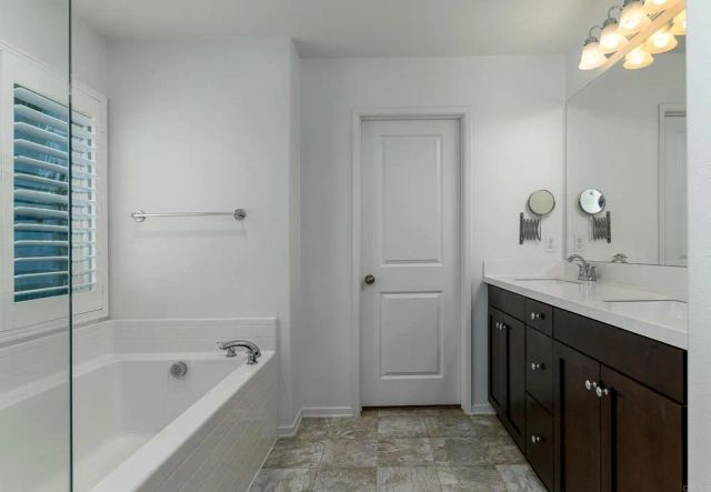 24248 Lilac Lane, Lake Elsinore, CA 92532