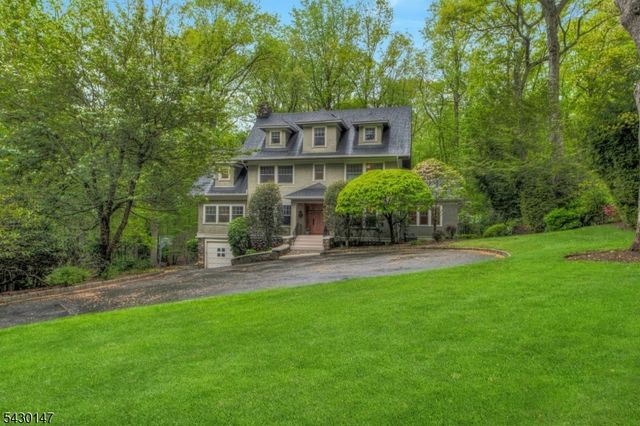 30 Tower Hill Rd, Mountain Lakes Boro, NJ 07046