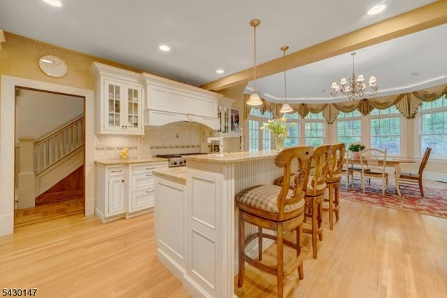 30 Tower Hill Rd, Mountain Lakes Boro, NJ 07046